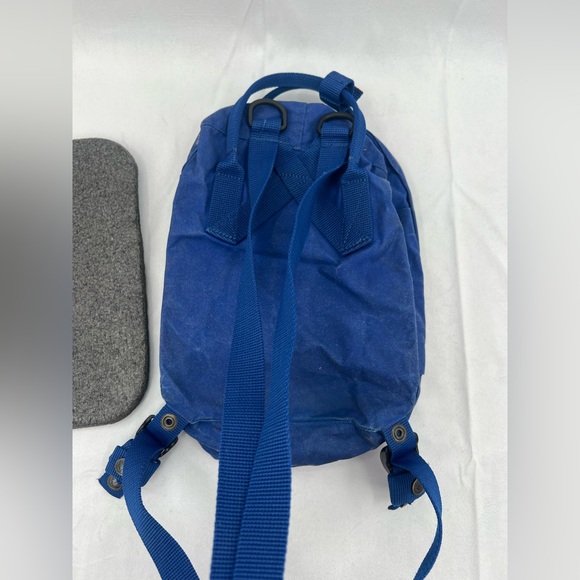 Fjallraven Kanken Mini Backpack - Picture 5 of 13